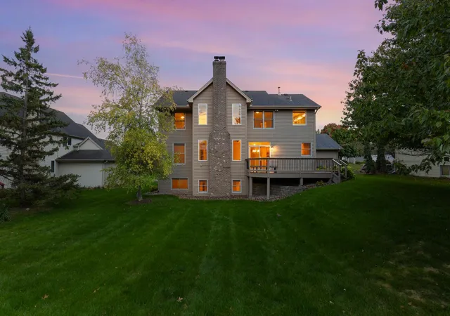 Photo 3 of Single family home for sale at 19054 Magenta Bay, Eden Prairie, MN 55347 | MLS# 7159177 | Listing updated on 2026-10-16