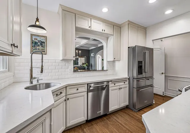 Photo 3 of Single family home for sale at 5428 Park Pl, Minneapolis, MN 55424 | MLS# 7159199 | Listing updated on 2026-10-22
