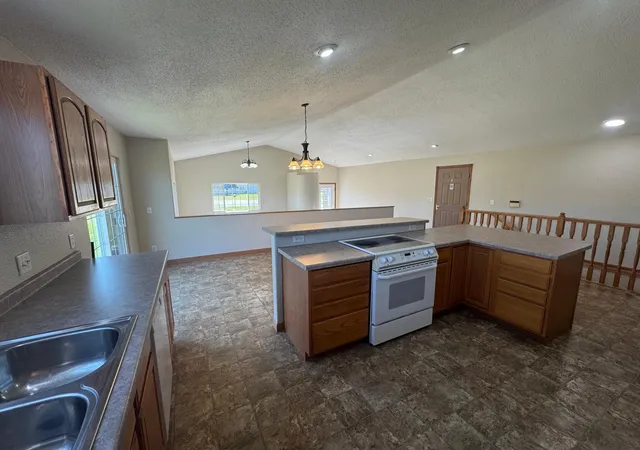 Photo 1 of Single family home for sale at 520 12th Street NW, Perham, MN 56573 | MLS# 7159206 | Listing updated on 2026-10-22