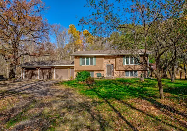 Photo 1 of Single family home for sale at 26731 Oakman Ave, Lindstrom, MN 55045 | MLS# 7159219 | Listing updated on 2026-10-22