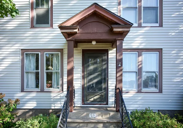Photo 1 of Single family home for sale at 610 W Belleview St, Winona, MN 55987 | MLS# 7159224 | Listing updated on 2026-10-23