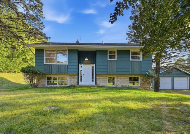 Photo 1 of Single family home for sale at 13925 44th Street S, Afton, MN 55001 | MLS# 7159239 | Listing updated on 2026-10-21
