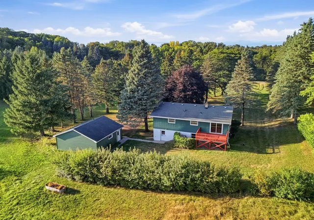 Photo 4 of Single family home for sale at 13925 44th Street S, Afton, MN 55001 | MLS# 7159239 | Listing updated on 2026-10-21