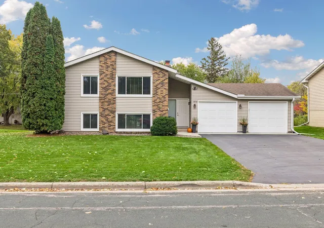 Photo 1 of Single family home for sale at 1858 Turquoise Trl, Saint Paul, MN 55122 | MLS# 7159256 | Listing updated on 2026-10-22