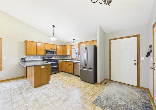 Photo 4 of Single family home for sale at 6724 Black Spruce St, Saint Cloud, MN 56303 | MLS# 7159264 | Listing updated on 2026-10-23