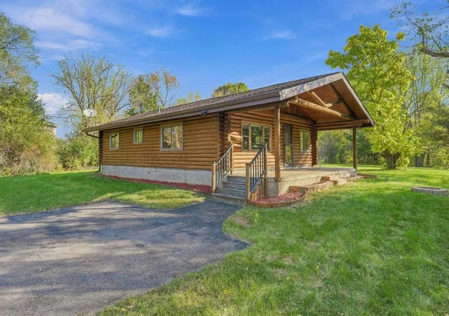 Photo 1 of Single family home for sale at 792 Holden Ln, Hudson, WI 54016 | MLS# 7159265 | Listing updated on 2026-10-18