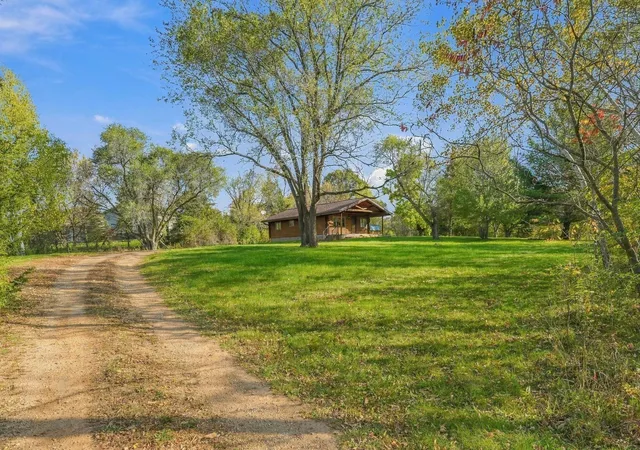 Photo 2 of Single family home for sale at 792 Holden Ln, Hudson, WI 54016 | MLS# 7159265 | Listing updated on 2026-10-18