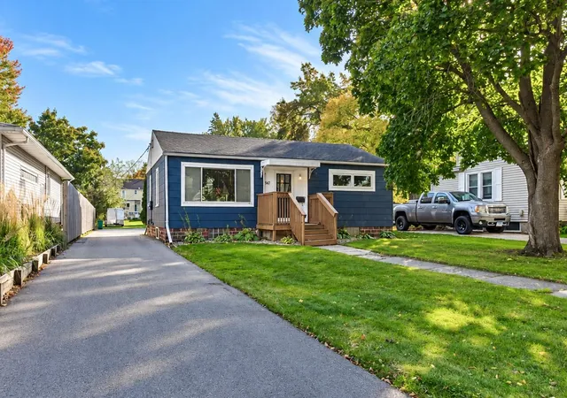 Photo 1 of Single family home for sale at 547 E Main St, Owatonna, MN 55060 | MLS# 7159266 | Listing updated on 2026-10-14