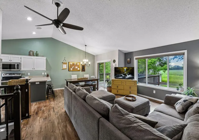 Photo 3 of Single family home for sale at 1519 Hidden Trl, Mayer, MN 55360 | MLS# 7159270 | Listing updated on 2026-10-19
