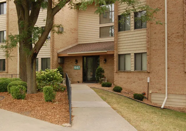 Photo 1 of Condo for sale at 1887 Silver Bell Rd #219, Saint Paul, MN 55122 | MLS# 7159277 | Listing updated on 2026-10-14