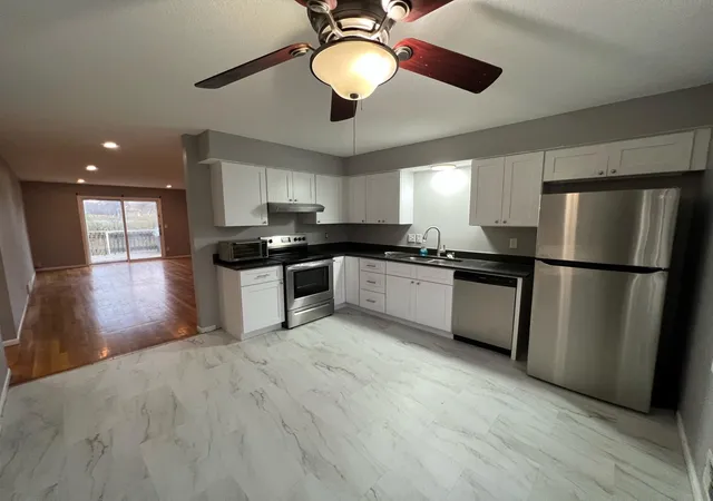 Photo 4 of Single family home for sale at 4048 Halite Ln, Saint Paul, MN 55122 | MLS# 7159299 | Listing updated on 2026-10-23
