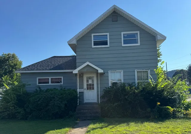 Photo 1 of Single family home for sale at 429 W Mark St, Winona, MN 55987 | MLS# 7159303 | Listing updated on 2026-10-30