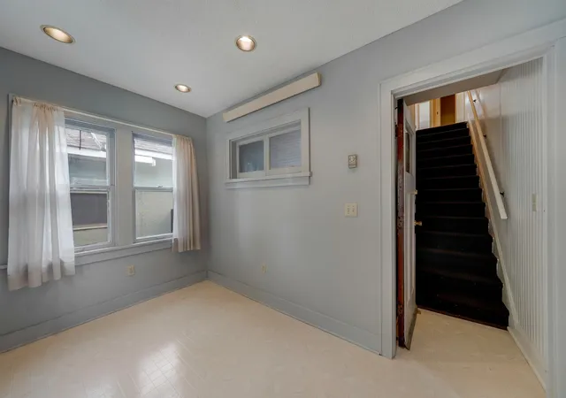 Photo 4 of House for sale at 3650 Russell Ave N, Minneapolis, MN 55412 | MLS# 7159306 | Listing updated on 2026-10-21