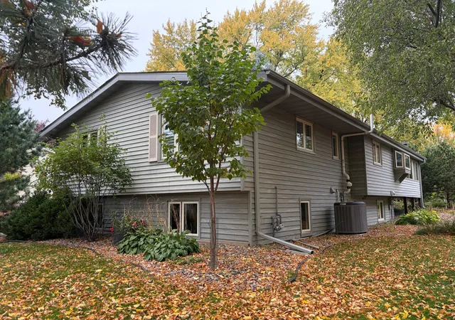 Photo 2 of Single family home for sale at 5616 Countryside Rd, Minneapolis, MN 55436 | MLS# 7159343 | Listing updated on 2026-10-23