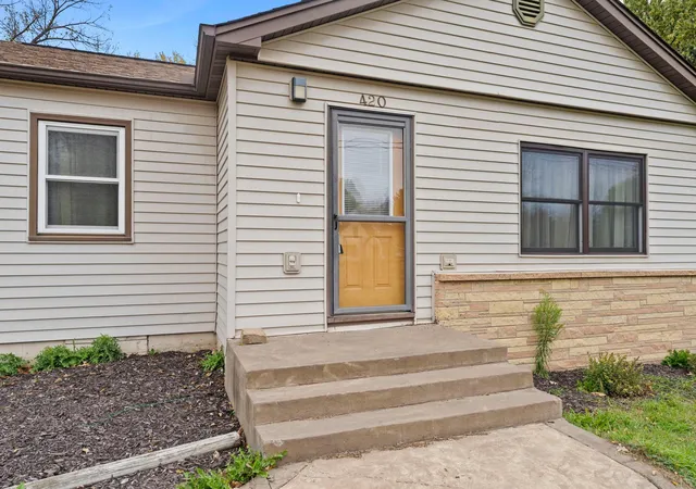 Photo 3 of Single family home for sale at 420 2nd Street SE, Braham, MN 55006 | MLS# 7159356 | Listing updated on 2026-10-21