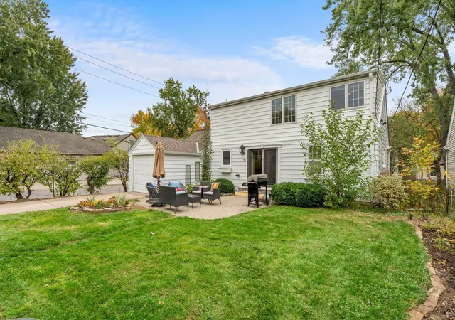 Photo 2 of Single family home for sale at 4100 Xenwood Ave S, Minneapolis, MN 55416 | MLS# 7159373 | Listing updated on 2026-10-21