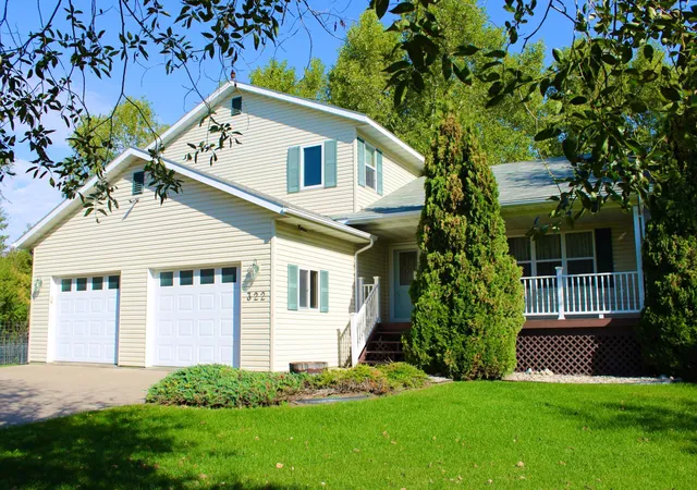 Single family home for sale at 322 Oriole Ave N, Thief River Falls, MN 56701 | MLS# 7159376