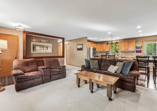 Photo 4 of Single family home for sale at 213 Ridgecrest Dr, Cannon Falls, MN 55009 | MLS# 7159388 | Listing updated on 2026-10-15