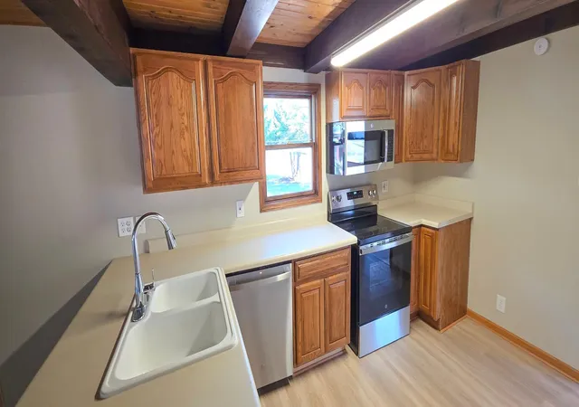 Photo 4 of Single family home for sale at 901 Park Ave, Cloquet, MN 55720 | MLS# 7159396 | Listing updated on 2026-10-14