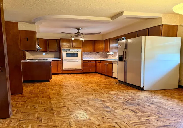 Photo 3 of Sale Pending at 1502 Elm St N, Fargo, ND 58102 | MLS# 7159399 | Listing updated on 2026-10-16