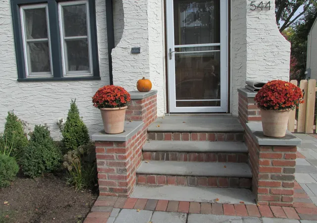 Photo 3 of Single family home for sale at 544 Brimhall St, Saint Paul, MN 55116 | MLS# 7159401 | Listing updated on 2026-10-23