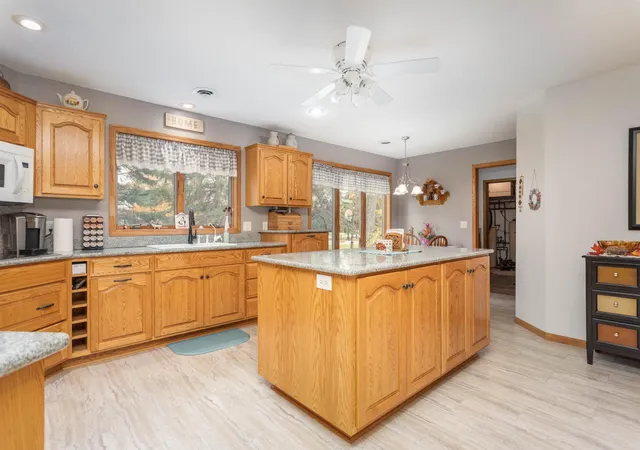 Photo 3 of Single family home for sale at 781 E Lake Geneva Rd NE, Alexandria, MN 56308 | MLS# 7159403 | Listing updated on 2026-10-19