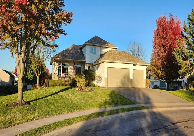 Photo 2 of Single family home for sale at 12778 Westwind Ct, Lindstrom, MN 55045 | MLS# 7159411 | Listing updated on 2026-10-23