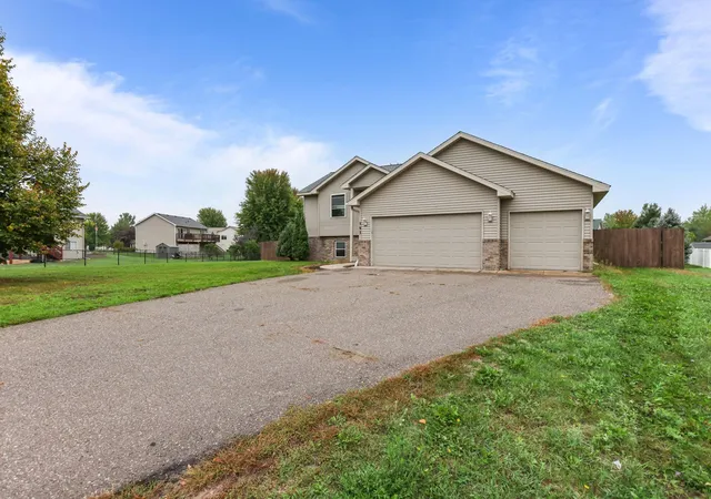Photo 3 of Single family home for sale at 593 Forest Rd, Big Lake, MN 55309 | MLS# 7159418 | Listing updated on 2026-10-22