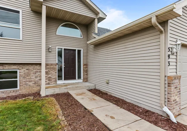 Photo 4 of Single family home for sale at 593 Forest Rd, Big Lake, MN 55309 | MLS# 7159418 | Listing updated on 2026-10-22