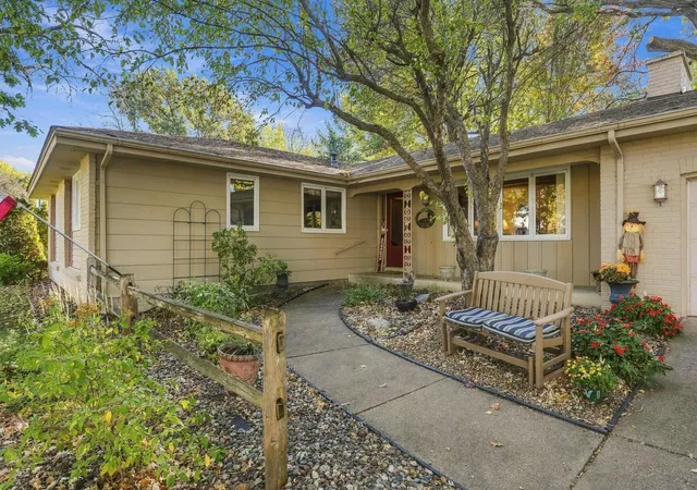 Photo 2 of Single family home for sale at 9723 Palmer Rd, Minneapolis, MN 55437 | MLS# 7159427 | Listing updated on 2026-10-28