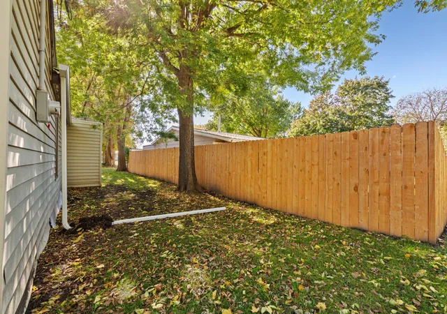 Photo 4 of Single family home for sale at 1415 N Elm St, Fairmont, MN 56031 | MLS# 7159433 | Listing updated on 2026-10-20