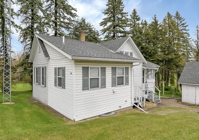Photo 3 of Single family home for sale at 540 4th Street, Holdingford, MN 56340 | MLS# 7159436 | Listing updated on 2026-10-19