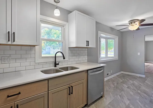 Photo 4 of Single family home for sale at 9312 Oakland Ave S, Minneapolis, MN 55420 | MLS# 7159444 | Listing updated on 2026-10-19