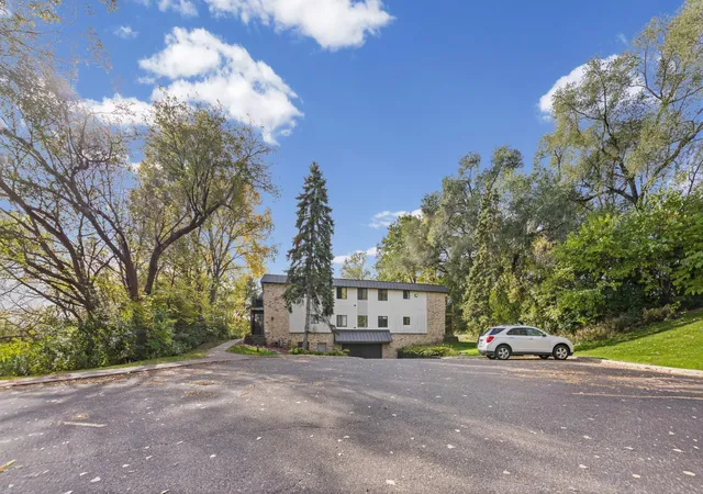 Photo 3 of Condo for sale at 1725 Dellwood Ave #204, Roseville, MN 55113 | MLS# 7159445 | Listing updated on 2026-10-28