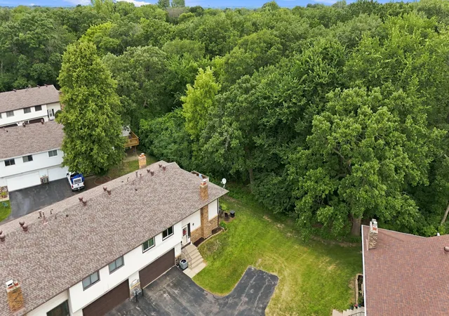 Photo 1 of Single family home for sale at 1711 Hickory Hl Dr, Saint Paul, MN 55122 | MLS# 7159456 | Listing updated on 2026-10-14