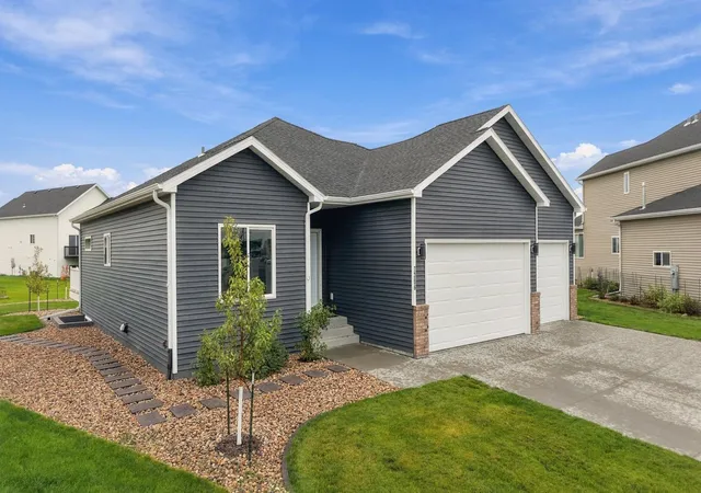 Photo 2 of Single family home for sale at 7386 28th Street S, Fargo, ND 58104 | MLS# 7159461 | Listing updated on 2026-10-22