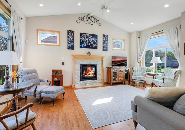 Photo 4 of Single family home for sale at 9736 Evergreen Ave N, Minneapolis, MN 55443 | MLS# 7159535 | Listing updated on 2026-10-21