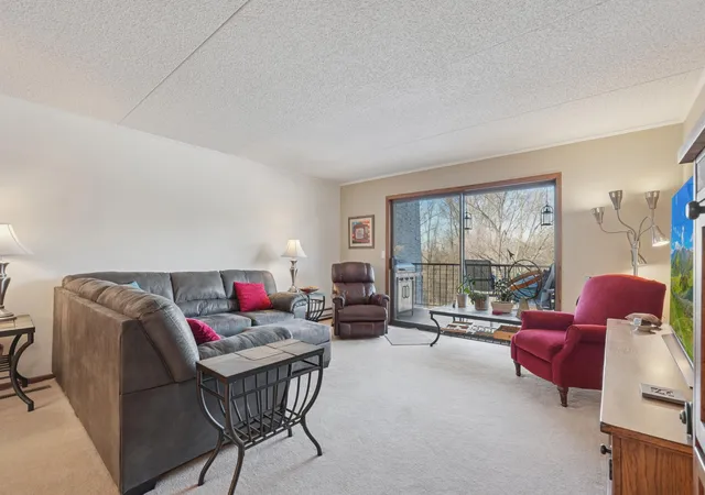 Photo 4 of Condo for sale at 2445 Londin Ln E #212, Saint Paul, MN 55119 | MLS# 7159564 | Listing updated on 2026-10-17