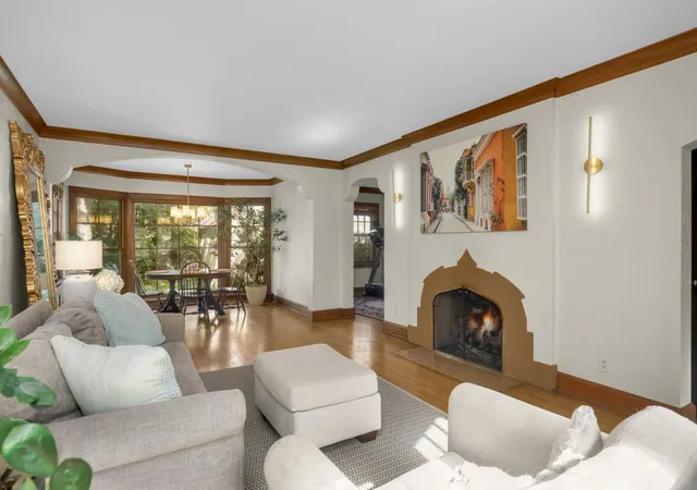 Photo 4 of Single family home for sale at 1787 Hillcrest Ave, Saint Paul, MN 55116 | MLS# 7159583 | Listing updated on 2026-10-23