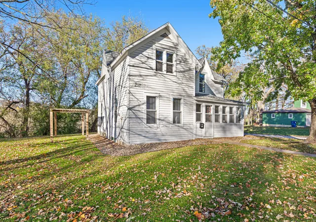 Photo 1 of Single family home for sale at 614 North St, Kenyon, MN 55946 | MLS# 7159599 | Listing updated on 2026-10-20