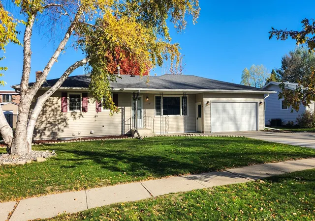Single family home for sale at 1537 22nd Avenue S, Fargo, ND 58103 | MLS# 7159609