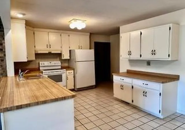 Photo 1 of Single family home for sale at 1704 2nd Street SE, Saint Cloud, MN 56304 | MLS# 7159611 | Listing updated on 2026-10-20