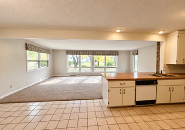 Photo 4 of Single family home for sale at 1704 2nd Street SE, Saint Cloud, MN 56304 | MLS# 7159611 | Listing updated on 2026-10-20