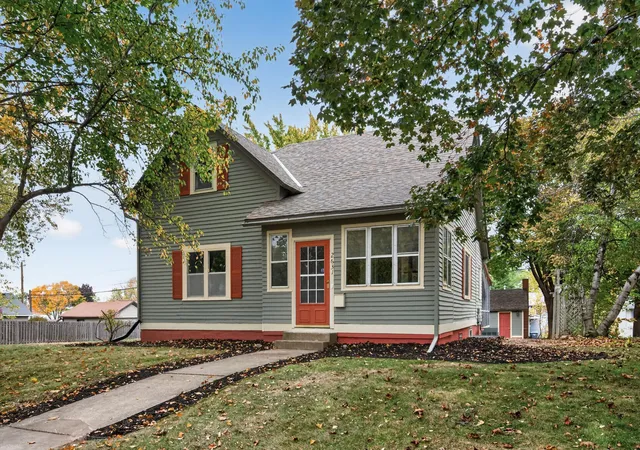Photo 1 of Single family home for sale at 2631 5th Avenue E, North Saint Paul, MN 55109 | MLS# 7159616 | Listing updated on 2026-10-16