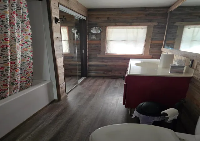 Photo 4 of Single family home for sale at 424 Water St E, Cannon Falls, MN 55009 | MLS# 7159636 | Listing updated on 2026-10-19