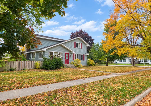 Photo 2 of Single family home for sale at 610 2nd Street N, Dassel, MN 55325 | MLS# 7159637 | Listing updated on 2026-10-21