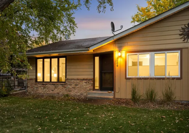 Photo 1 of Townhouse for sale at 2606 Jackson St, Saint Paul, MN 55117 | MLS# 7159689 | Listing updated on 2026-10-20