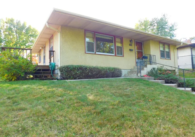 Photo 3 of Single family home for sale at 710 Edgar Ave, Saint Paul, MN 55117 | MLS# 7159702 | Listing updated on 2026-10-28