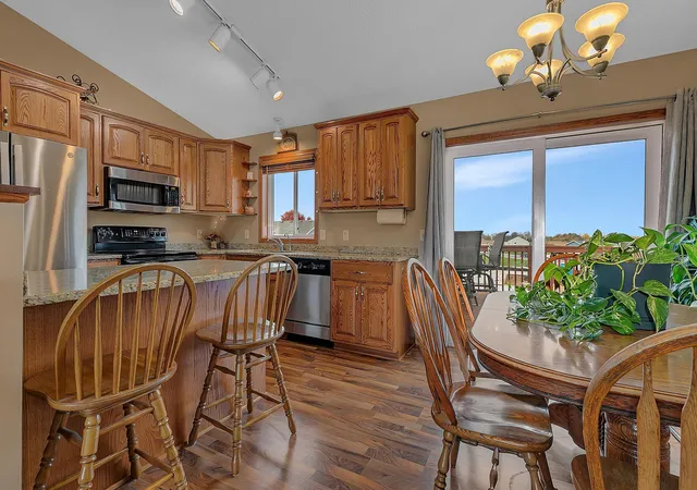 Photo 3 of Single family home for sale at 1025 2nd Avenue Se, Freeport, MN 56331 | MLS# 7159708 | Listing updated on 2026-10-17