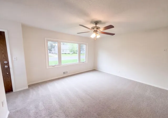 Photo 3 of Single family home for sale at 7 Park Dr, Circle Pines, MN 55014 | MLS# 7159711 | Listing updated on 2026-10-23